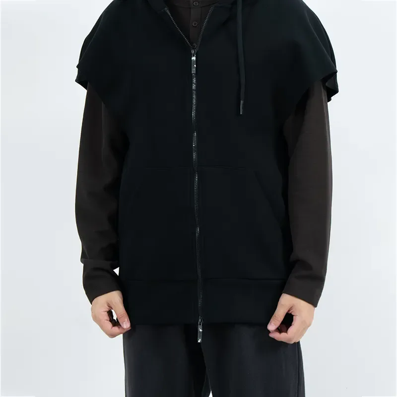 เสื้อมีฮู้ด Zip-Up แขนกุดพร้อมไหล่ขยายและกระเป๋าด้านหน้าแบบแยกส่วน